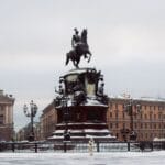 Planujesz wyjazd do Rosji? Sprawdź, co warto wiedzieć o płatnościach i internecie